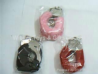 85G METAL HANDCUFF WITH COLOR FUR 4