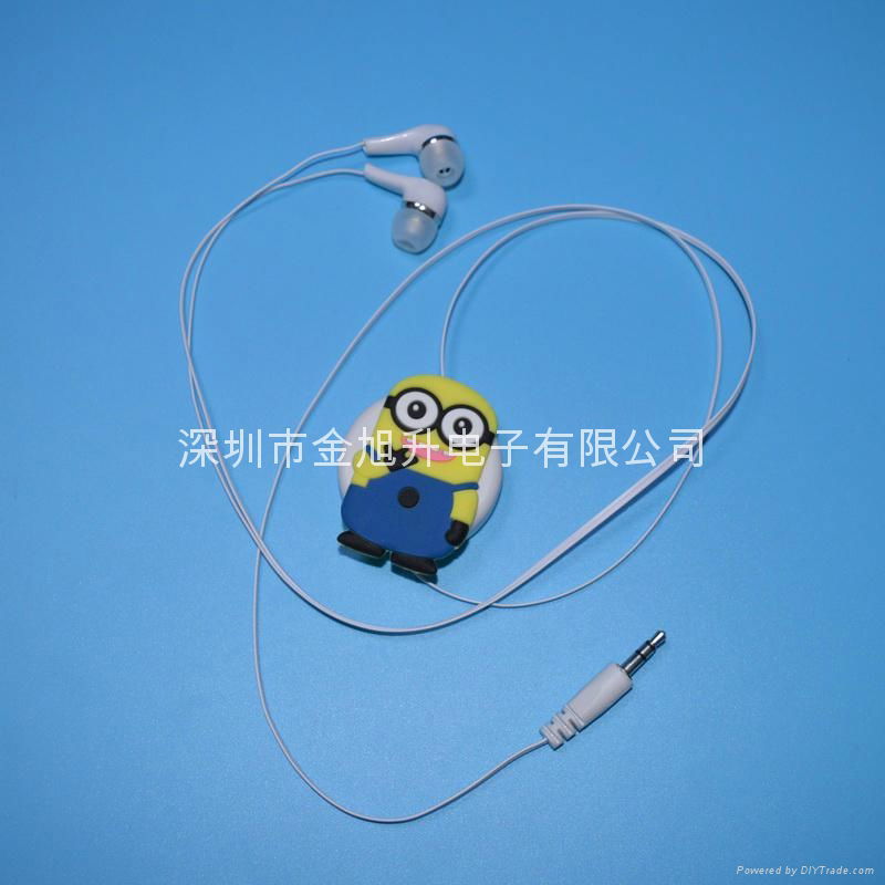 Cartoon retractable earphone