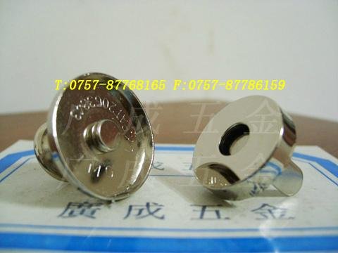 Magnetic buckle of cover rivet 2
