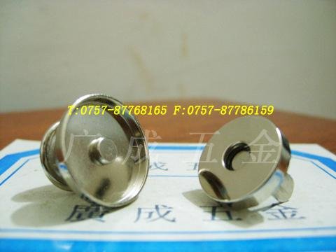 Magnetic buckle of cover rivet 3