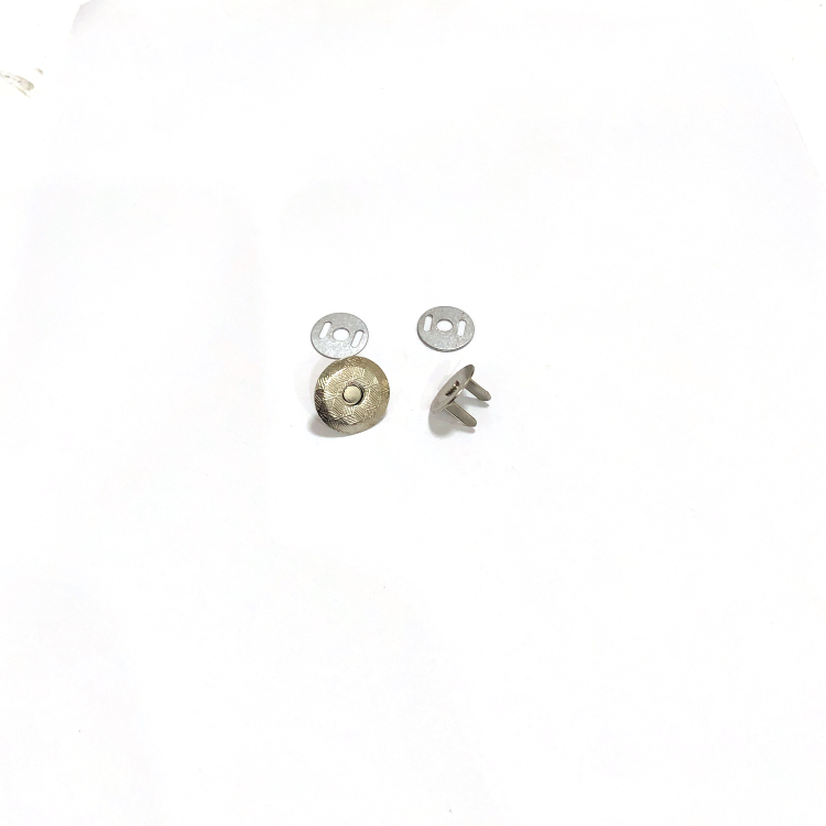 18MM滾鎳色壓花碟形磁鈕 3