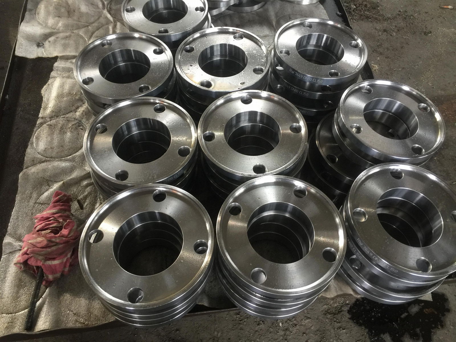 CARBON STEEL FLANGES 2