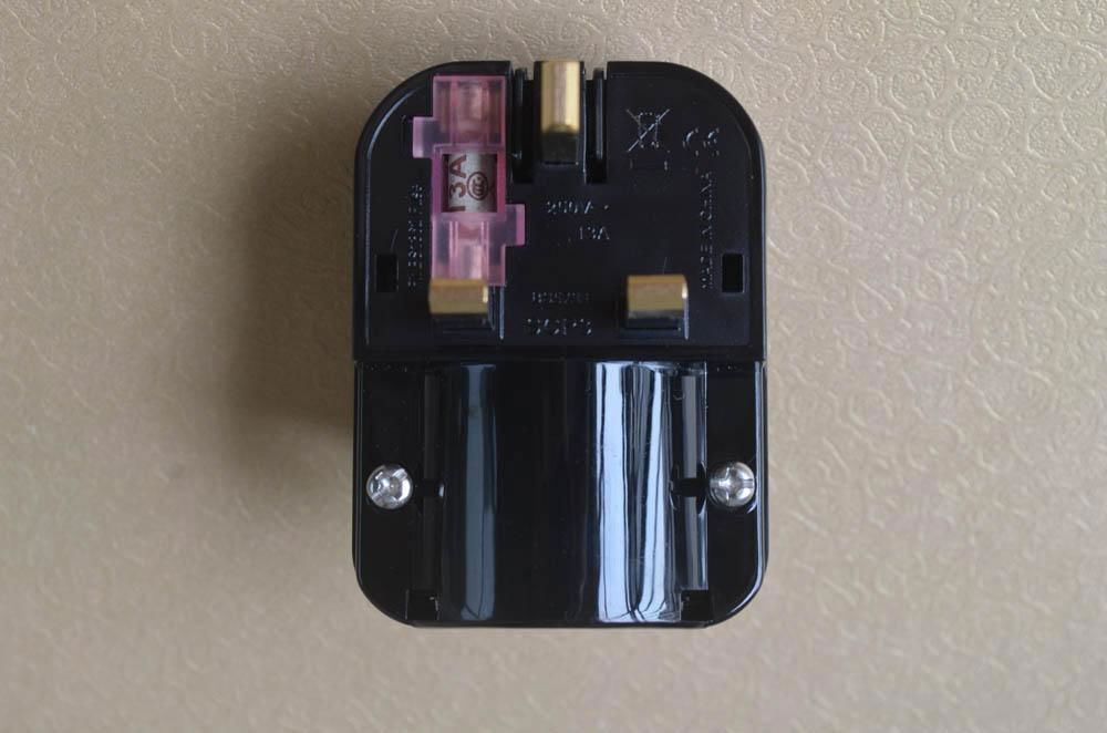 Germany/France  To UK Converter Plug 