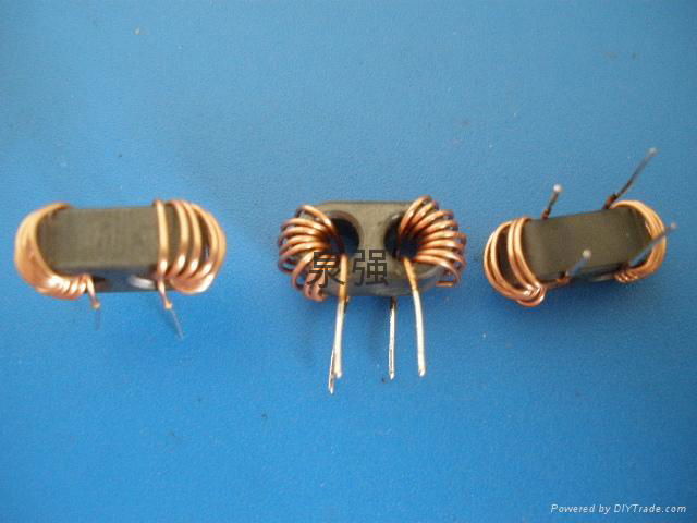 双孔磁珠13.3*7*5插件共模电感