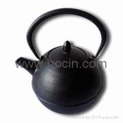 0.7 liter cast iron teapot with pleasing ring pattern