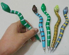 snake pen