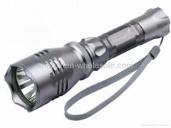 UranusFire wf - 901 CREE Q5 5模