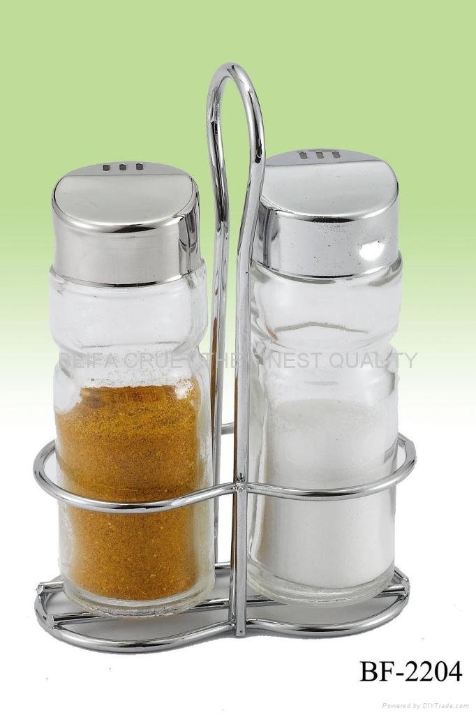 salt and pepper set 2