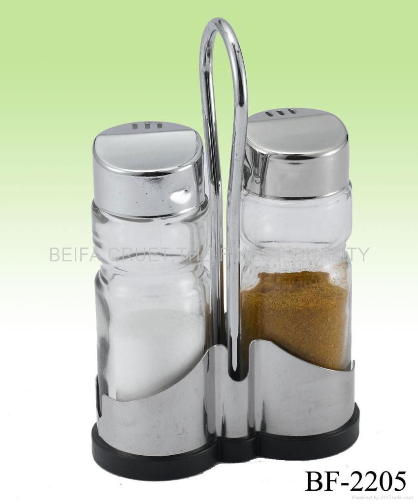 salt and pepper set 3