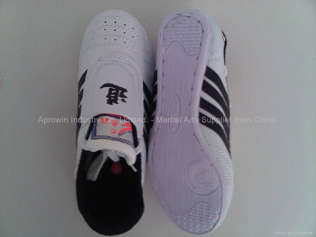 Taekwondo shoes 3