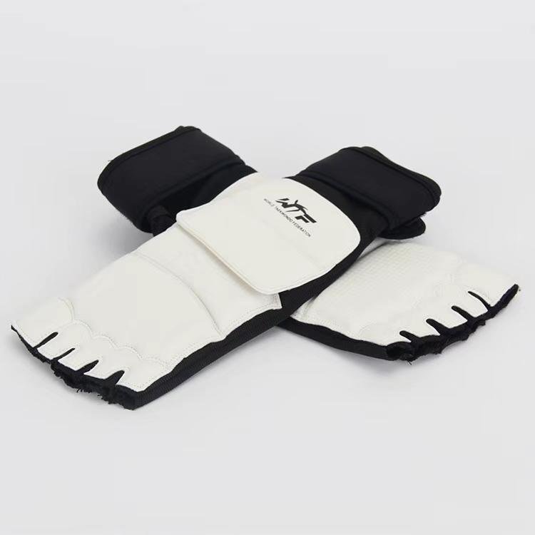 Taekwondo Gloves  Taekwondo Hand protector 2