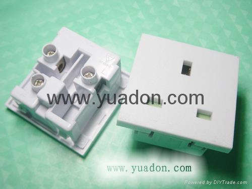 BOSSLYN YDW-7 universal power socket UPS Socket PDU socket 4