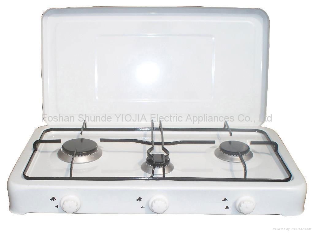 Gas stove with cover