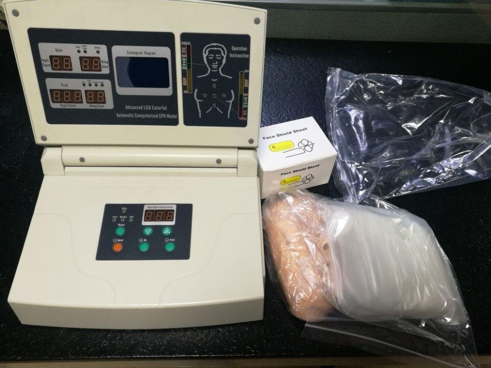 EM-002A    液晶显示高级全自动电脑心肺复苏模拟人 2