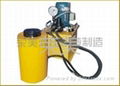 Large tonnage hydraulic jack