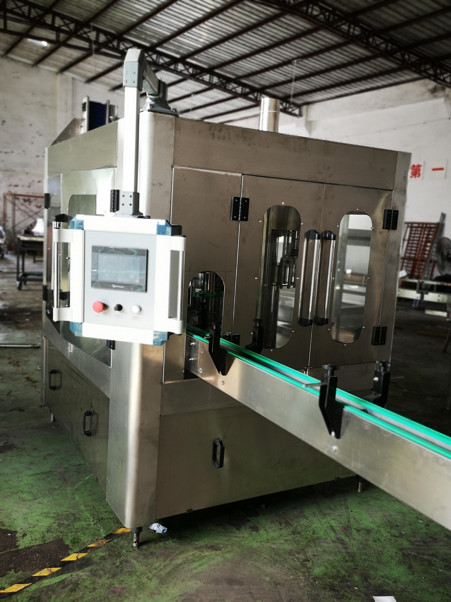 2500-3000 BPH Liquid Filling Machine 3