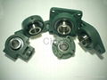 Pillow block ball bearings