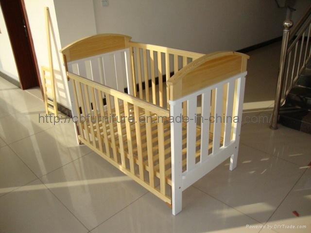 4 in 1 Baby cot 2