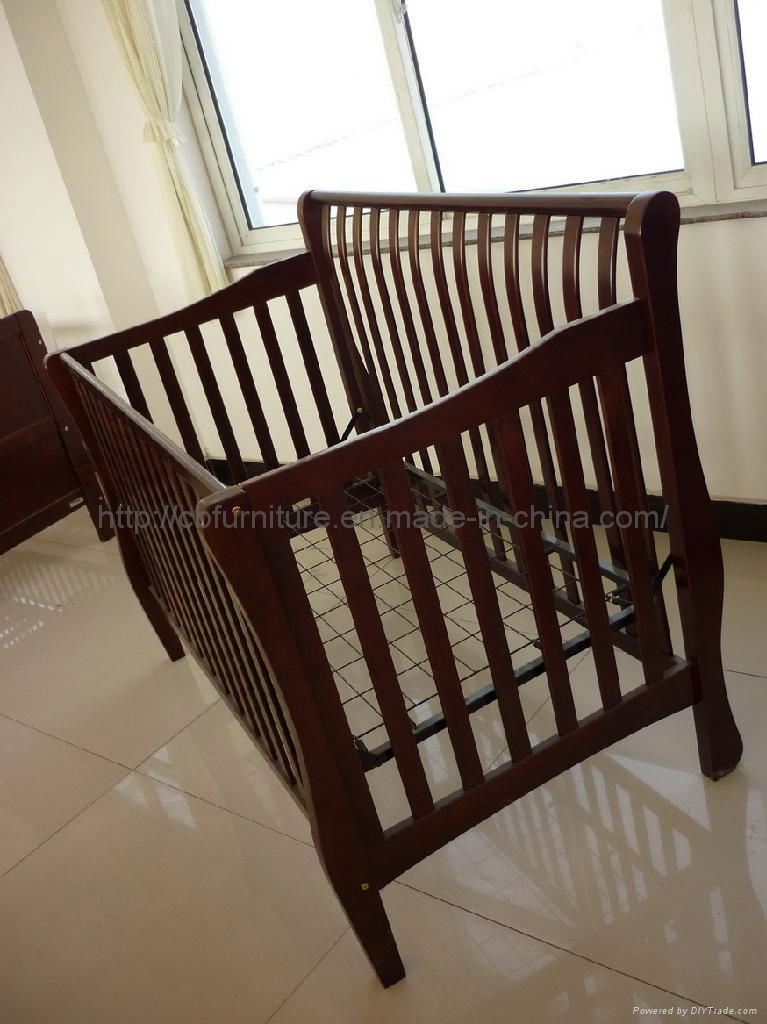 Bend Wood Baby Crib 2