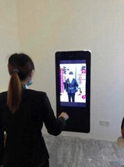 Wall-mounted 3D clothing display system 