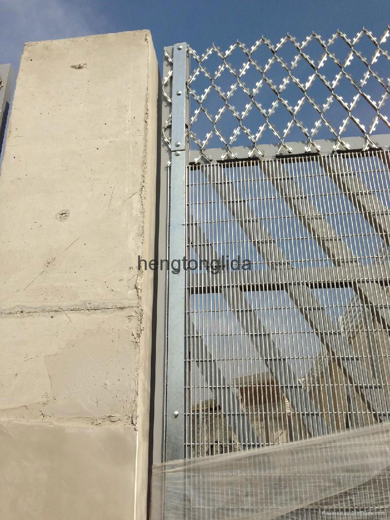 welded mesh fence（358 security fence） 5