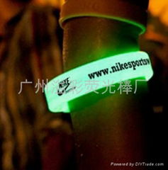 glow bracelet, glow stick bracelet, chemical light sticks