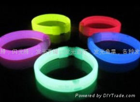 Glow stick bracelet 3