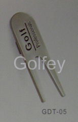 golf  pitch fork