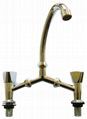 zinc alloy bridge faucet with plastic