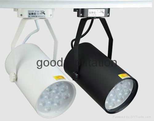 zhongshan supply LED track spot light for clothes shop in house indoor light 4