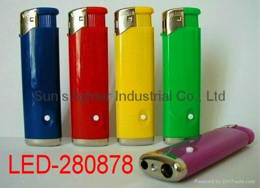 lighter with LED lamp - 2 3