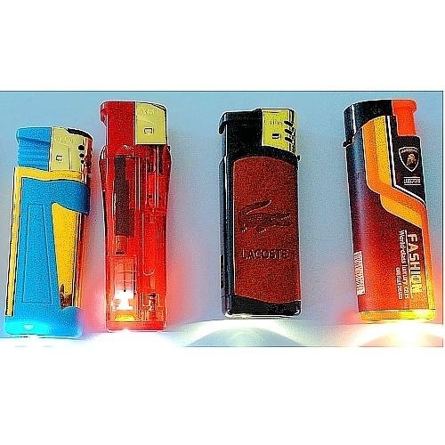 windproof lighter with LED lamp 3