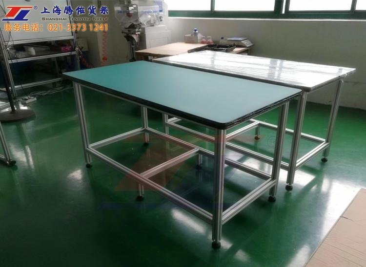 上海產鋁型材非標電子操作台工作台配燈  3