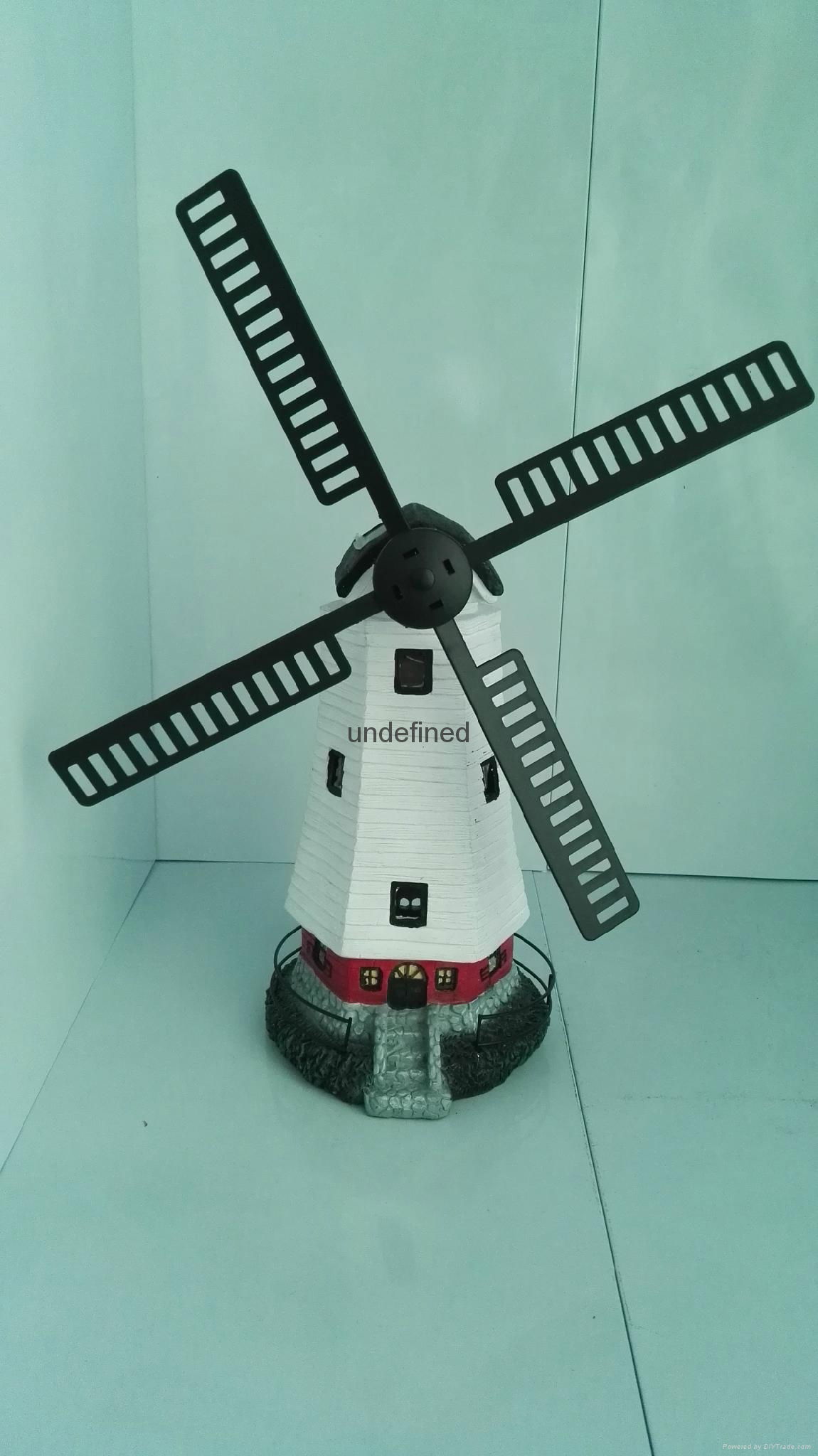 SOLAR MOTION TRADITIONAL WINDMILL