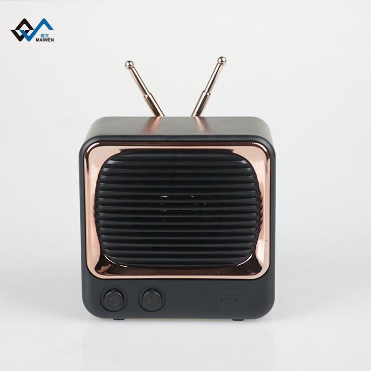 Classic Vintage TV blueteeh speaker portable mini outdoor Blueteeths Music Playe 1