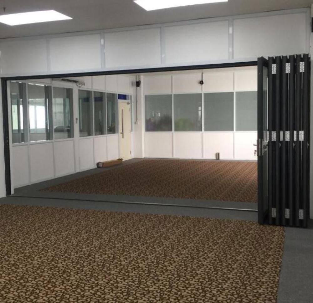 Aluminum bifold doors 2