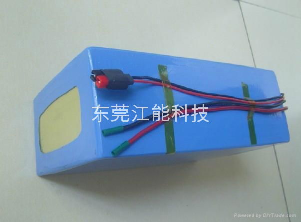 12V-10AH Lithium iron phosphate battery 3