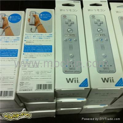 WII REMOTE WITH BUILT-IN MOTION PLUS 4