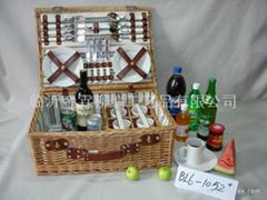 wicker picnic basket