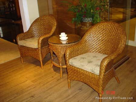 sell rattan furniture 5