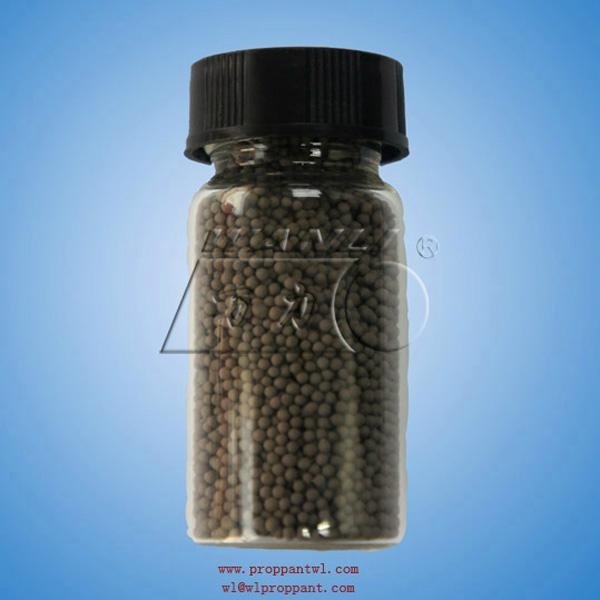 20/40 High strength and low density ceramic proppant