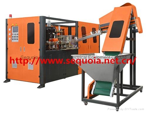 Large capacity PET bottle blow molding machine