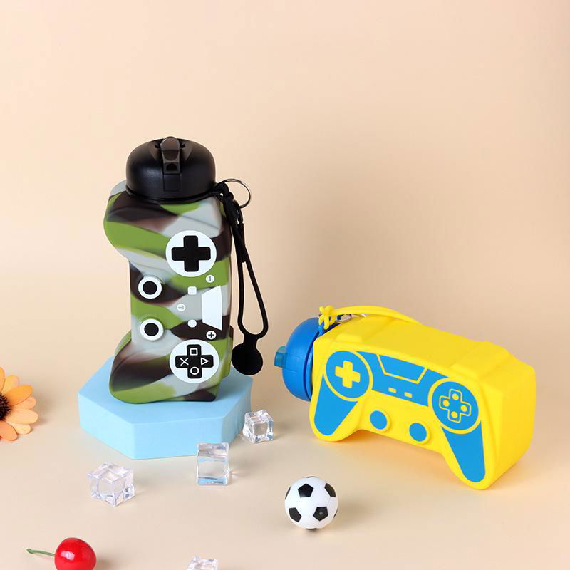 600ml Gamepad Shape Water Bottle Cartoon Straw Kid Water Bottle 5