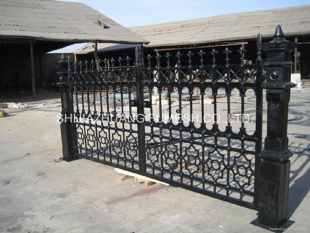 Cast iron gate 4