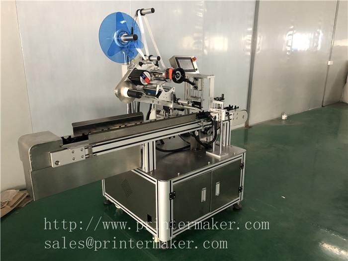 Automatic Labeling machine for toothbrush plastic packing box 4