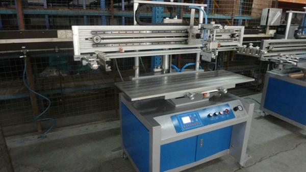 Flat Bed Screen Printer with Vacuum Table 4