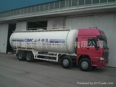 Bulk powder tank semi-trailer 2