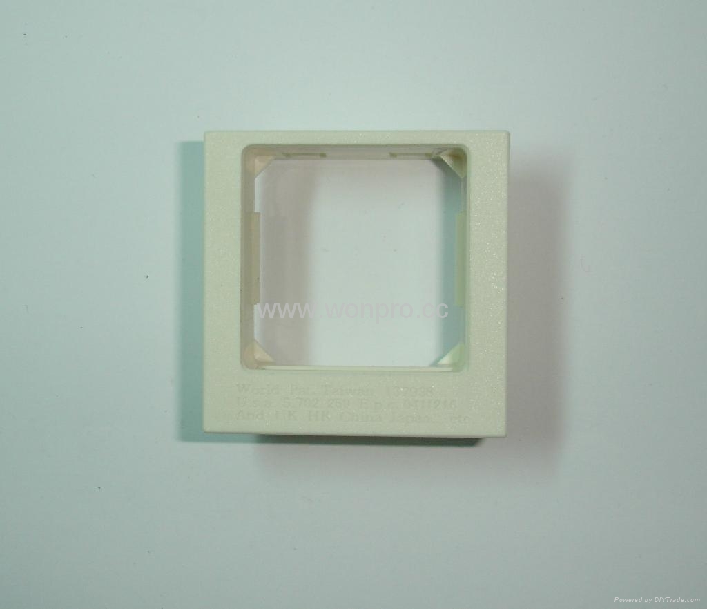 英卡入式工業用一位美標插座2P+E(BSF-R5A-W 10/15A) 3