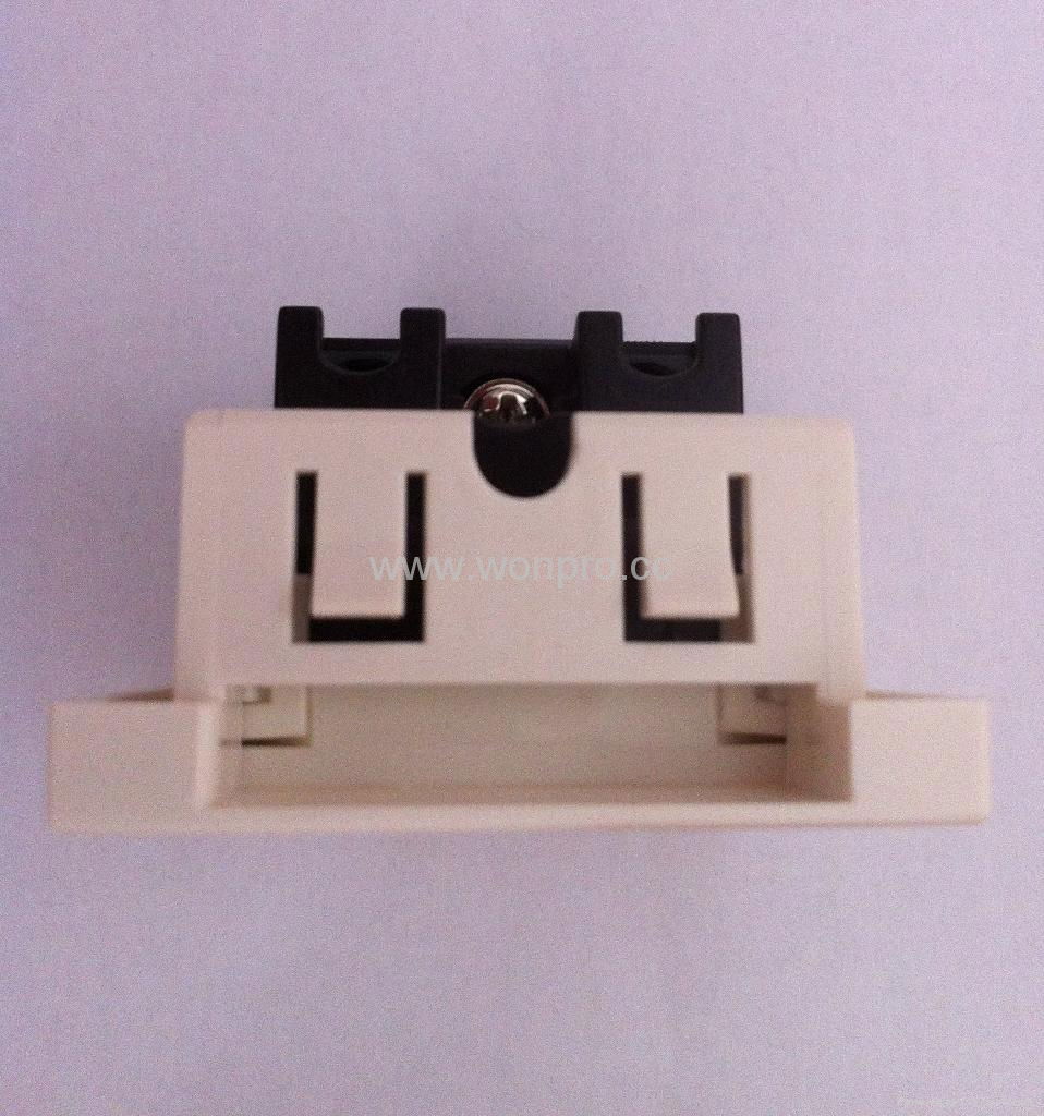 Inlay way Industrial1gang BS UK Socket-outlet w/screw 2P+E(BSF-R7T-W 16A or 20A) 3