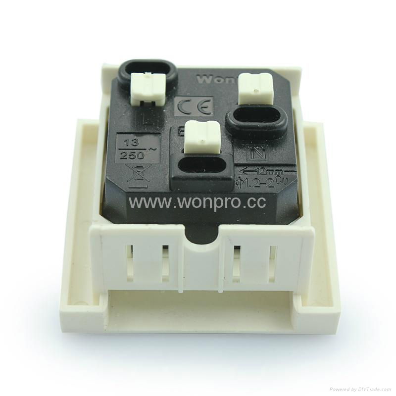 Inlay Way 1 gang Industrial BS UK Socket 2P+E(BSF-R7-W 13A) 2